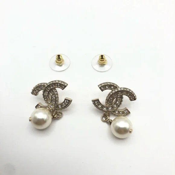 Chanel Earrings - Picture 2 of 4